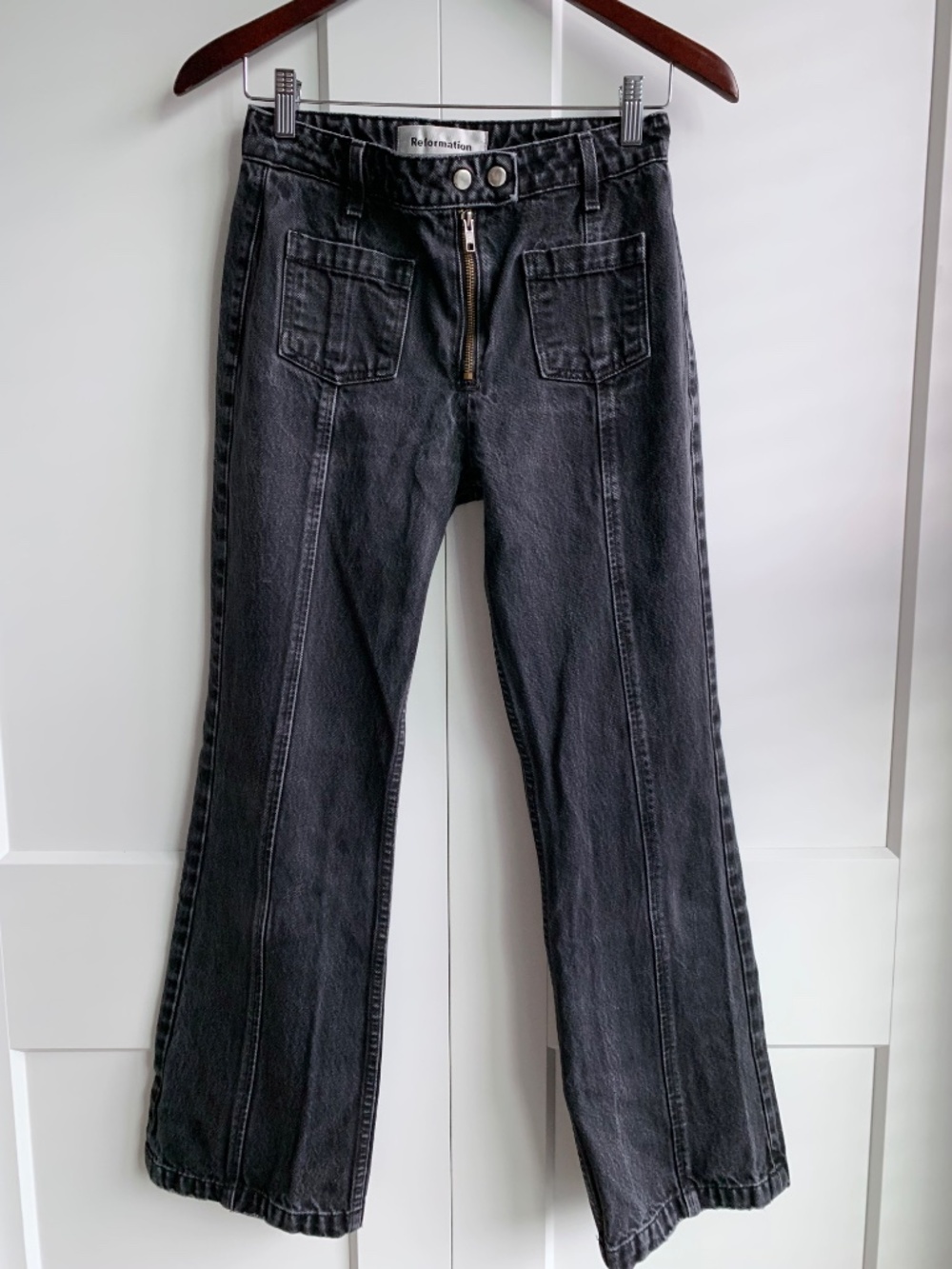 Reformation Ellen Jeans Dark Gray Size 26 Straight leg High Rise Slightly Flare
